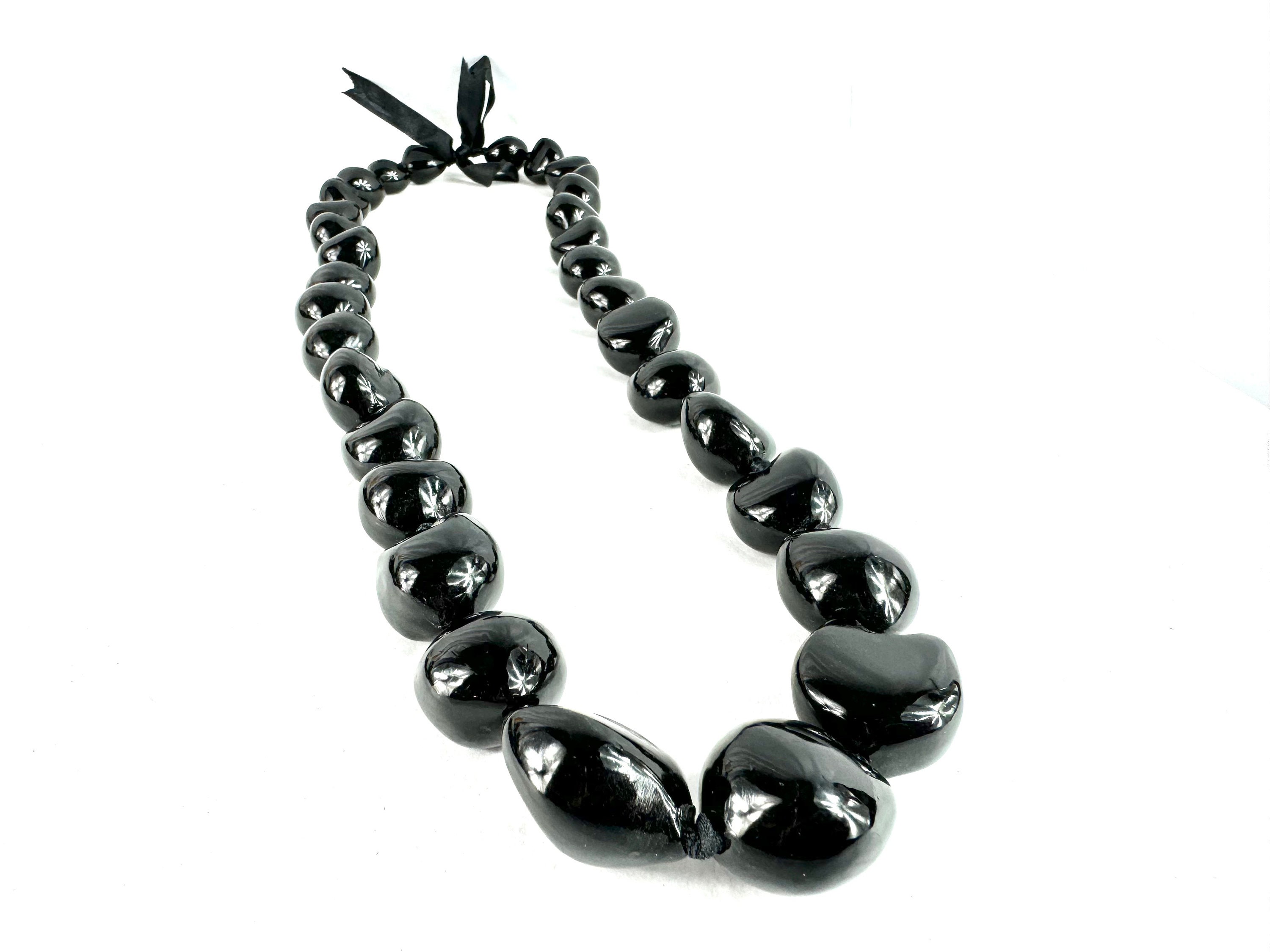 Hawaii Lacquered Black Kukui Nut Necklace, 34