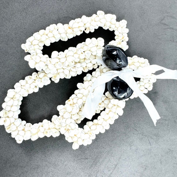 Kukui Nut and Shell Wedding Lei Necklace, Beachy … - image 5