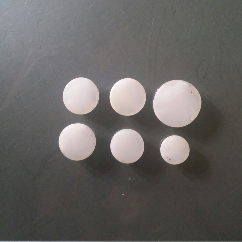 Cabochon 19-32mm Full Moon Tile Gems Mica White Warm Peach Cream Art Glass Tile for Mosaic and Assemblage Art Pocket Touch Stones Intuition