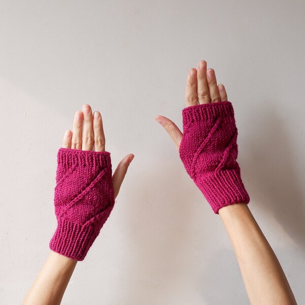 Hand Knit Fingerless Gloves in Magenta, Pink Arm Warmers, Womens Seamless Knit Gloves, Winter Accessories, Gift for Her
