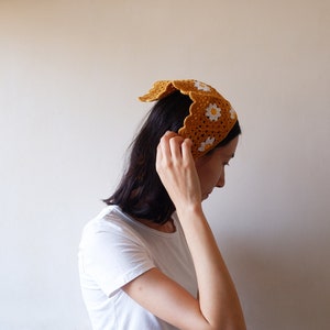 Mustard Yellow Daisy Crochet Bandana, Granny Square, Boho Hair Scarf, Hippie Hair Wrap, Vintage Style, Retro Hair Kerchief,Triangle Headband image 5