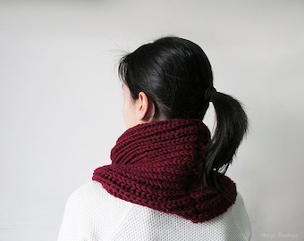 Hand Knitted Cowl in Burgundy, Oversized Chunky Knit Cowl, Neckwarmer, Wool Blend