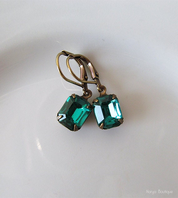 Teal Green Jewel Earrings Lever-back Ear Wires