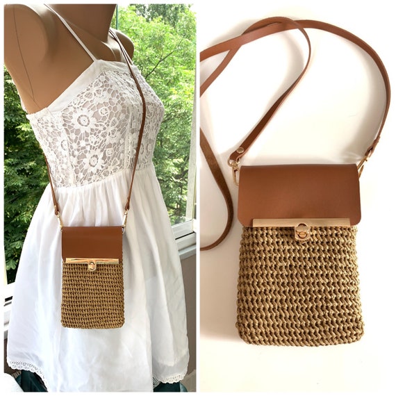 Luxury crossbody hotsell smartphone wallet