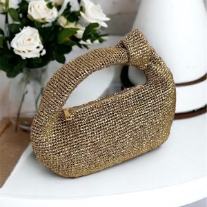 VIDEO TUTORIAL Knot Crochet bag Crochet bag pattern Glitter Gold Baguette Pouch Clutch Knitted Evening Bag Sparkling Easy Pattern zdjęcie 9