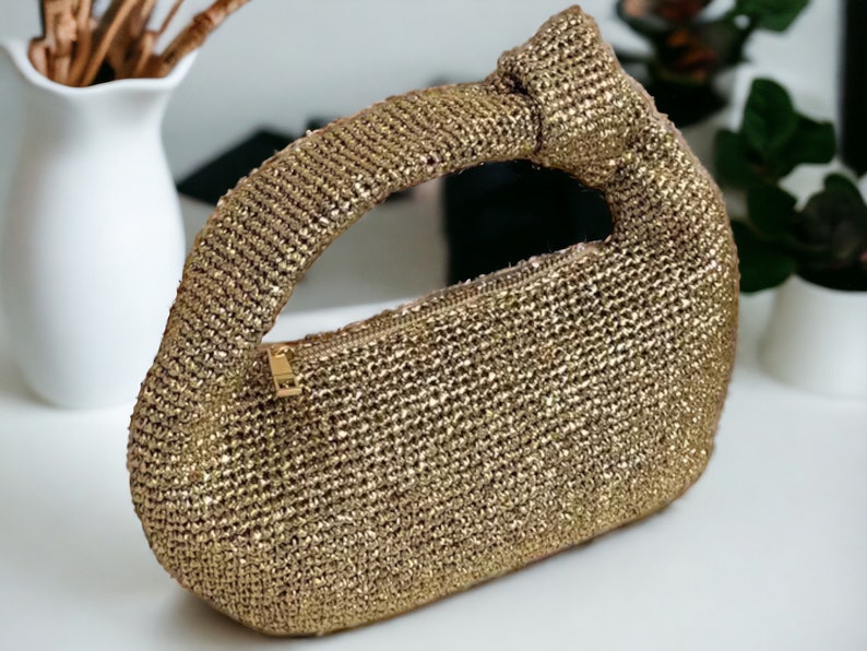 VIDEO TUTORIAL Knot Crochet bag Crochet bag pattern Glitter Gold Baguette Pouch Clutch Knitted Evening Bag Sparkling Easy Pattern zdjęcie 3