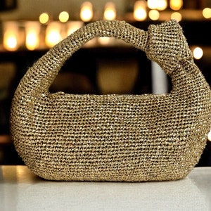 VIDEO TUTORIAL Knot Crochet bag Crochet bag pattern Glitter Gold Baguette Pouch Clutch Knitted Evening Bag Sparkling Easy Pattern zdjęcie 5