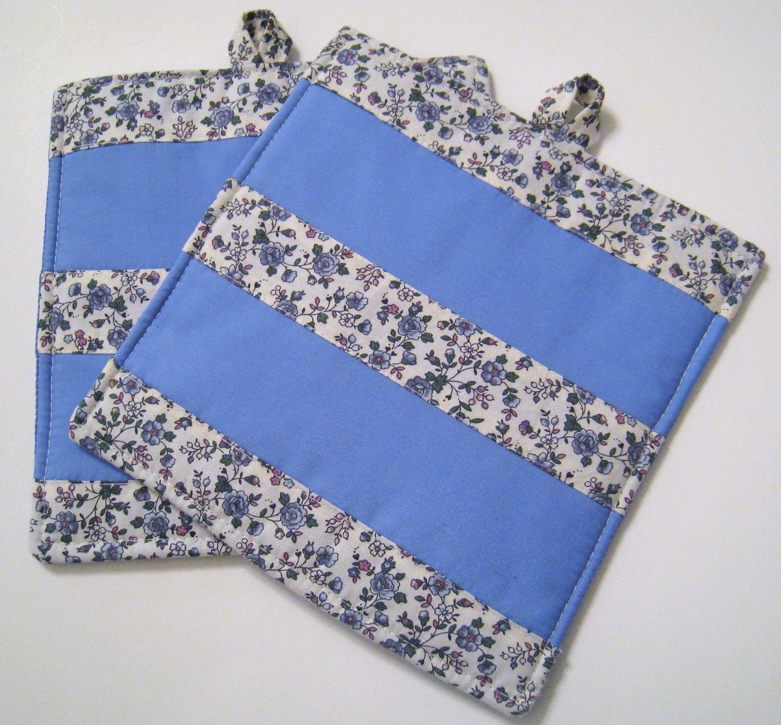 Pot Holders in a Blue Fabric, Hot Pot Holders, Blue Pot Holders, Blue