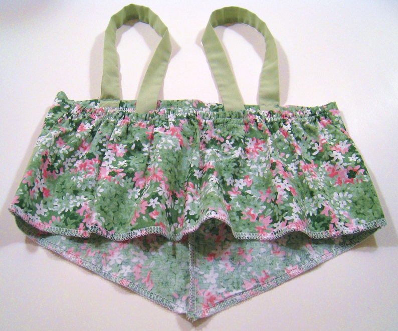 Four Pcs girls outfit, Green Girls Shorts, kids outfits, Toddler 4 piece outfit. shorts, top,headband and a cute purse, Girls shorts set. image 2