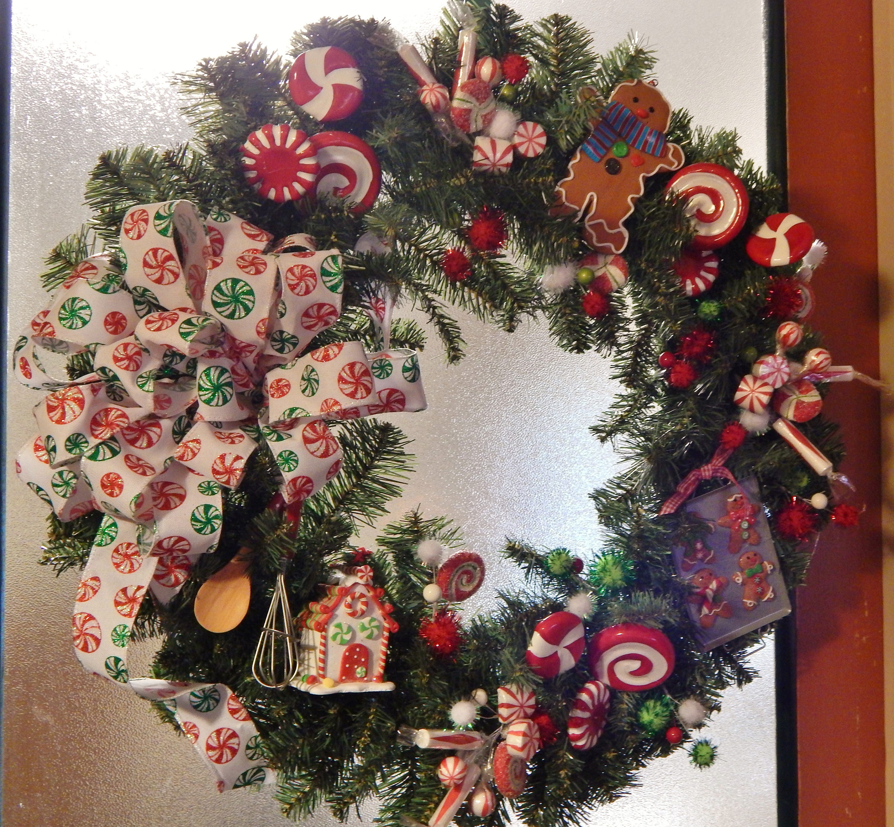 GINGERBREAD CHRISTMAS WREATH | Etsy