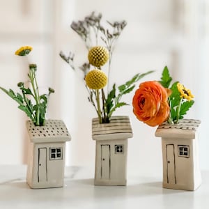 Bud Vase for Flowers, Small White Ceramic Vase, Mini Propagation Pottery Vase, Minimalist Decor, Bud Vase Set