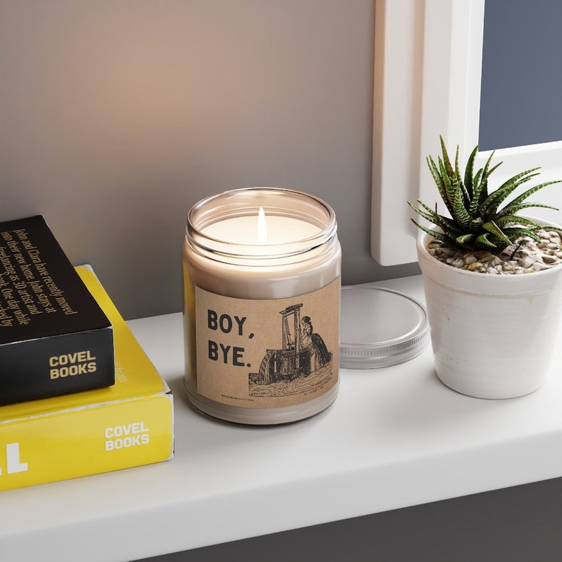 PhraseLounge BOY BYE Candle - Thumbnail 5