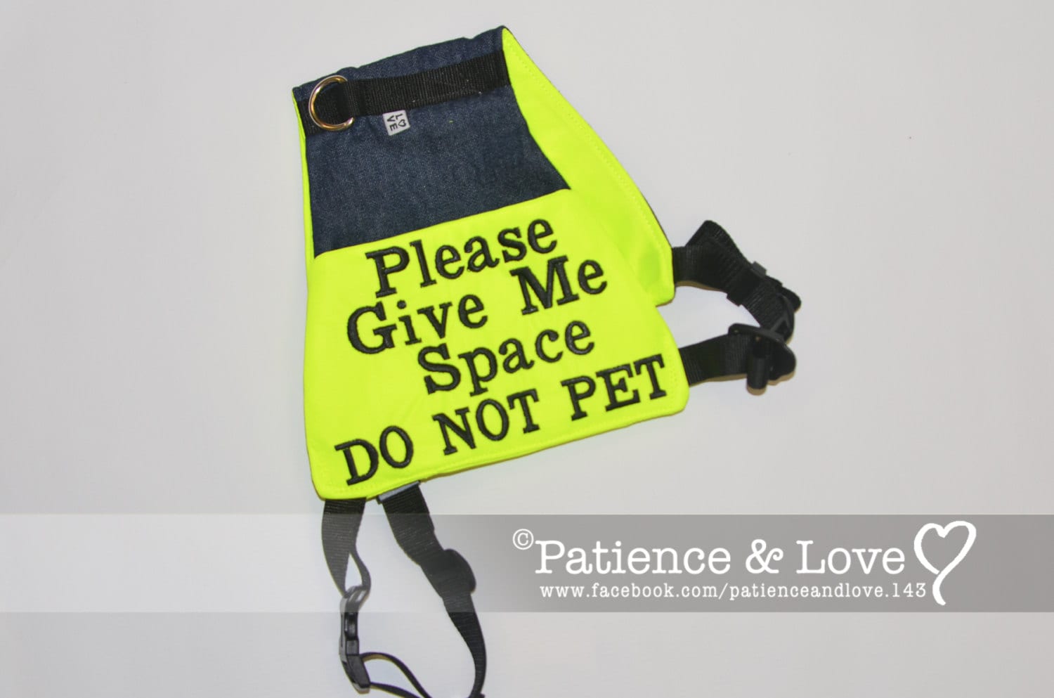 Vest (very adjustable), "Please Give Me Space DO NOT PET", Light weight s.d.  style vest