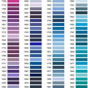 Op de afbeelding: Een kleurenkaart met rijen van verschillende tinten paars, blauw en turquoise. De kaart is gelabeld met nummers van 1522 tot 1997.