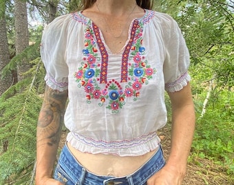 1930's 1940's Semi Sheer Floral EMBROIDERED HUNGARIAN PEASANT Blouse