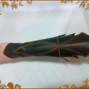 Elven Bracer - Fencer Style