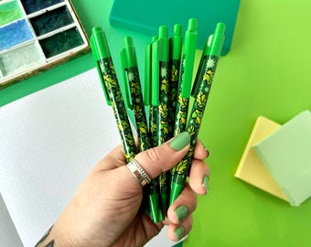 Green Oak Leaf Pattern Ballpoint Pen.