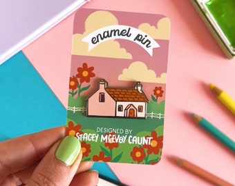 Pink Cottage Enamel Pin. Pastel Pink Enamel Pin. House Enamel Pin. Bothy Pin, Fairytale Pin. Cottage Brooch. Tiny House Pin. Cute Enamel Pin