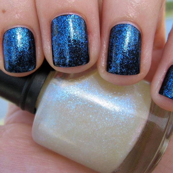 Aqua Rhapsody Top Coat - Blue Glass Fleck Effect Topper Polish, Shimmer, Sparkle, Micro Flake, Nail Lacquer, Starlight and Sparkles