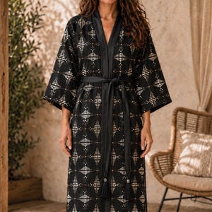 Spark Print Kimono: Long Flowy Boho Robe, Festival & Resort Cover Up