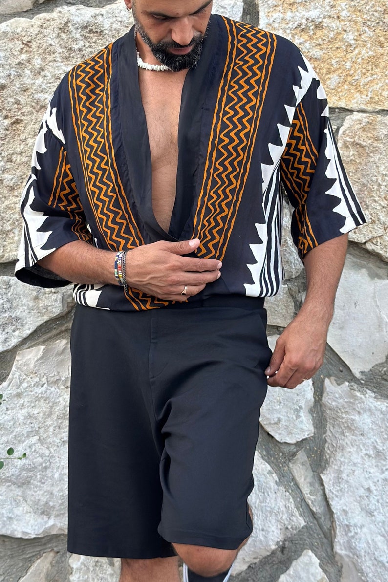 Mens Boho Kimono, Geo KIimono-Style Jacket, Short Sleeve Kimono for Him, Festival Outfit, Hipster Rave Man Jacket, Unisex Beach Cover Up zdjęcie 2