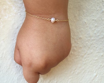 Bracelet souvenir pour filles en perles véritables, cadeau fleur, perles d'eau douce, 1ères perles, anniversaire, baptême, communion, mariage