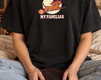 Camiseta de bruja salchicha, camiseta de perro salchicha bruja, camiseta de Halloween para perros salchicha, regalo para mamás de perros salchicha de Comfort Colors