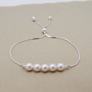 Set of 6 Adjustable Pearl Bracelets, Sliding Clasp Sterling Silver 6 Bridesmaids Bracelets 0431