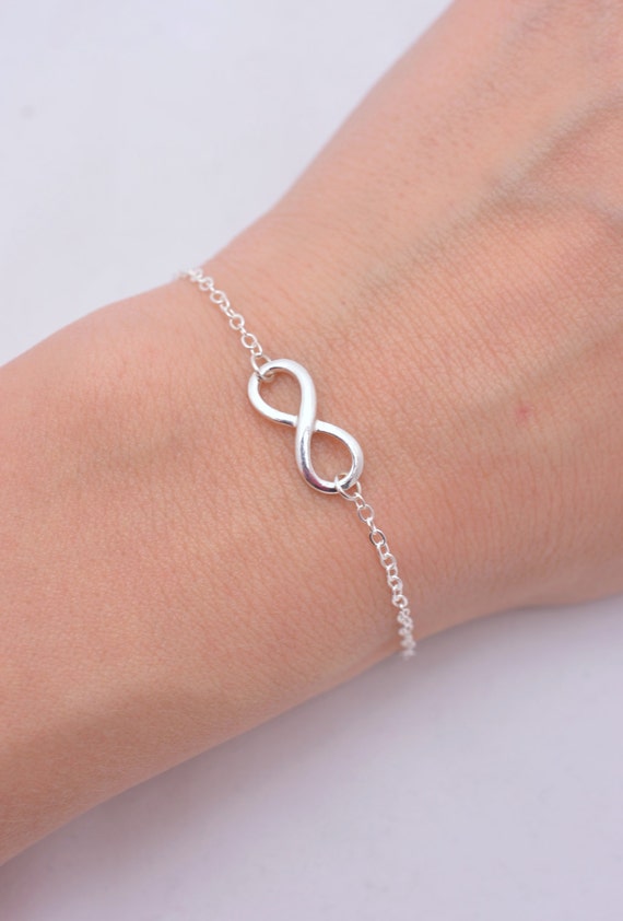 Silver HUGGING HAND Bracelet - Adjustable – ZaveriX Silver