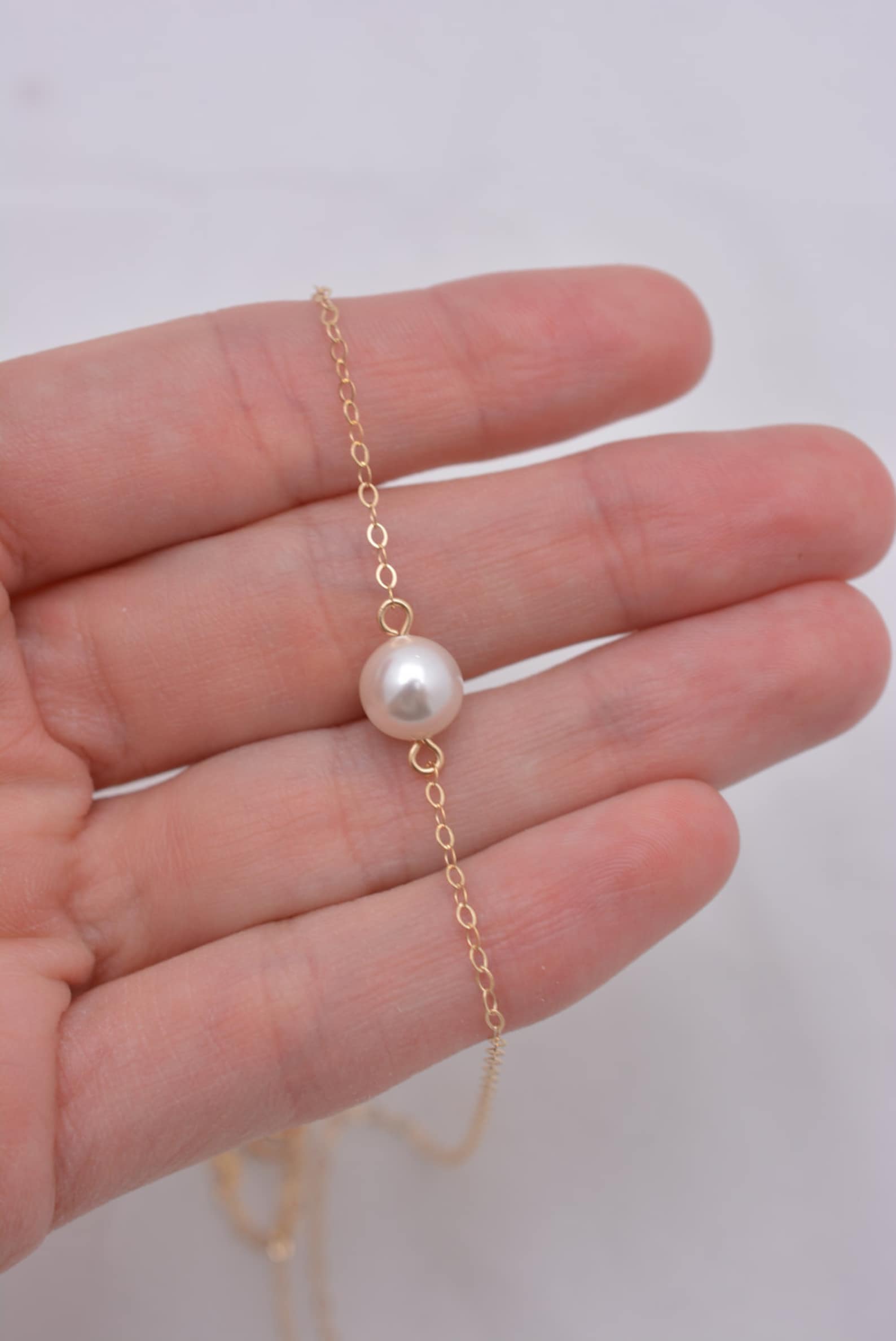 Set of 6 Gold Bridesmaid Necklaces Floating Pearl Gold Etsy