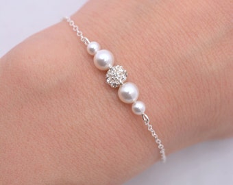 Set of 8 Pearl and Crystal Bridesmaid Bracelets, Sterling Silver Chain 0224