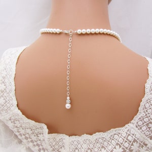 Pearl Bridal Necklace in Sterling Silver with Backdrop, Ivory or White Pearl Wedding Necklace Backdrop 6040 imagem 5