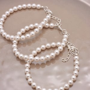 3 Pearl Bridesmaid Bracelets, Set of 3 Bridesmaid Pearl Strand Bracelets, Tiny Pearl 0258