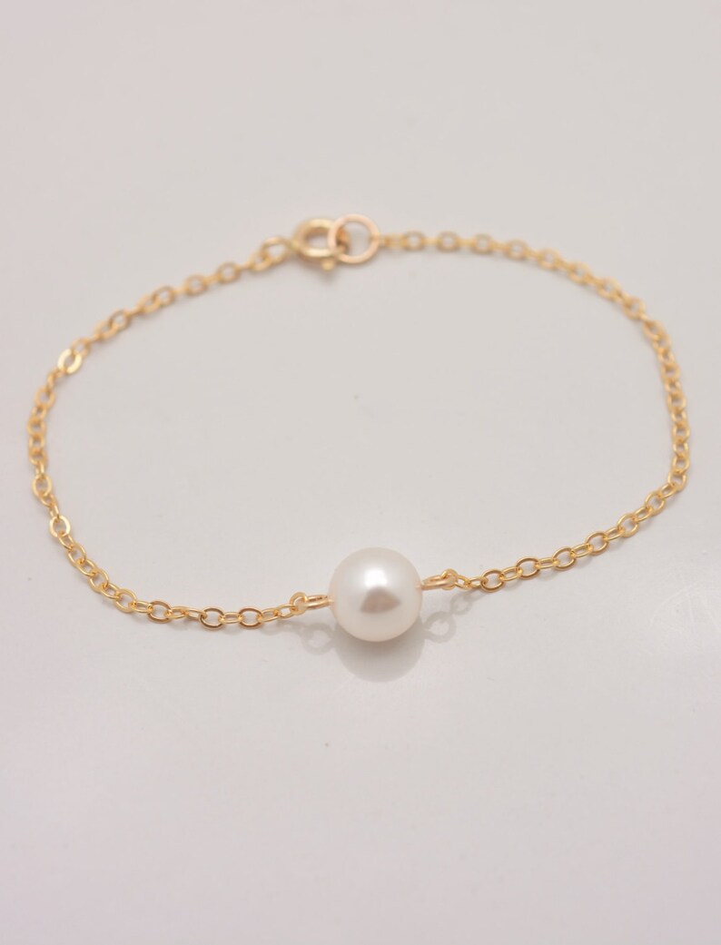 Floating pearl bracelet Clearance