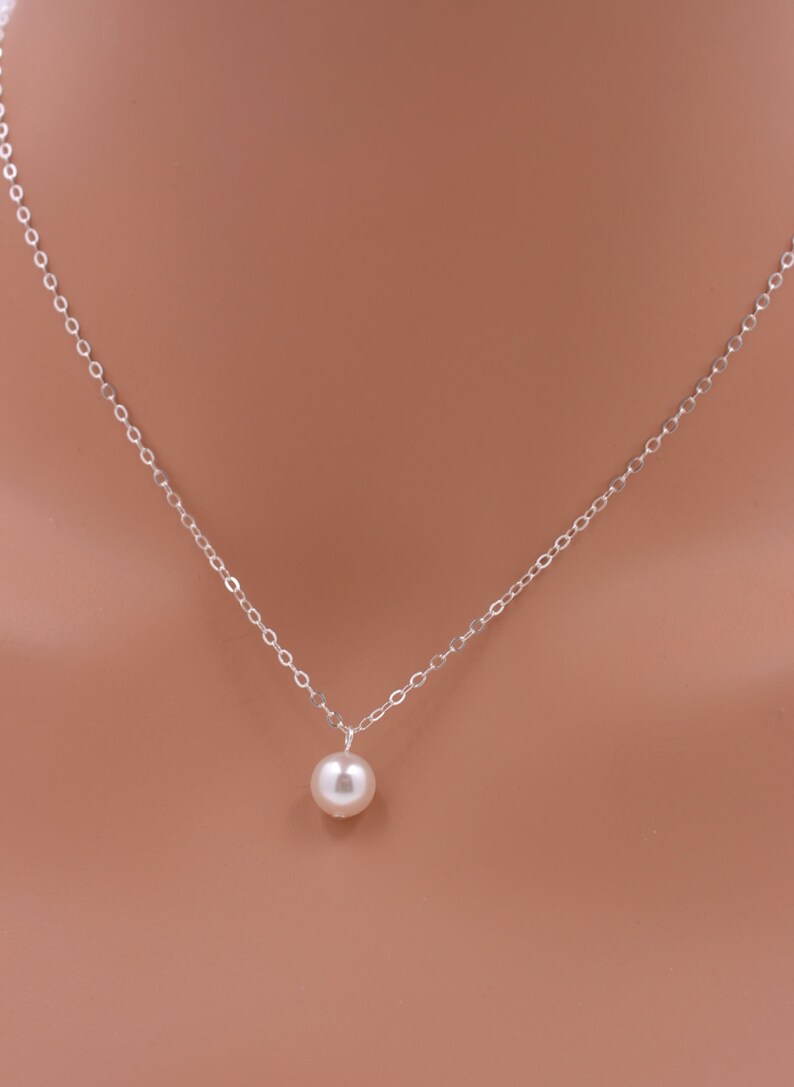 Set Of Bridesmaid Pearl Necklaces Single Pearl Necklaces Etsy