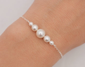 Set of 5 Pearl Bracelets, Bridesmaids Sterling Silver Floating Pearl Bracelets 0309