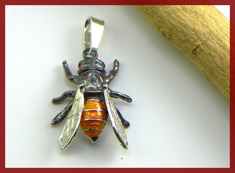 Bee Pendant in Sterling silver 925 made in italy