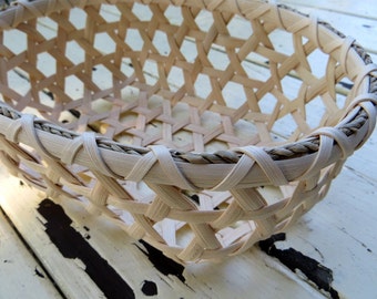 Handmade Shaker Cheese Style Bread Basket