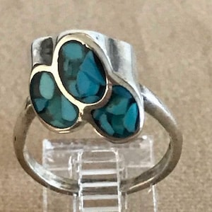 Sterling silver and turquoise Navajo made &quot; Organ pipe ring&quot;.