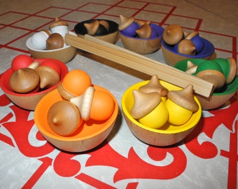 Set of 24 Rainbow Sorting Acorns and 8 Bowls , Educational Toy / Waldorf Wooden Toy / Montessori Toy with tongs