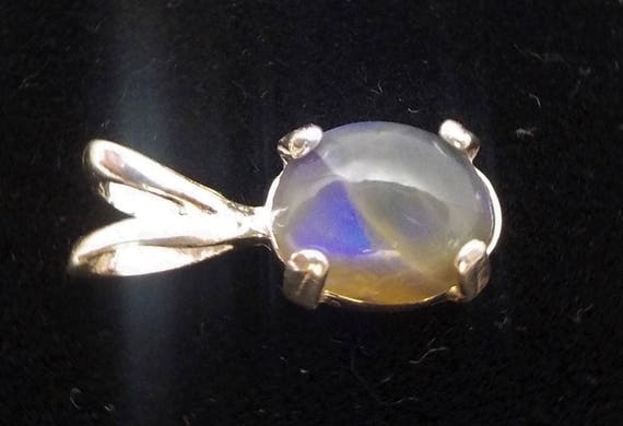 Lightning Ridge Crystal Opal in Sterling Silver Pendant, October Birthstone, LIBRA Star Stone, 14th Anniversary Gem