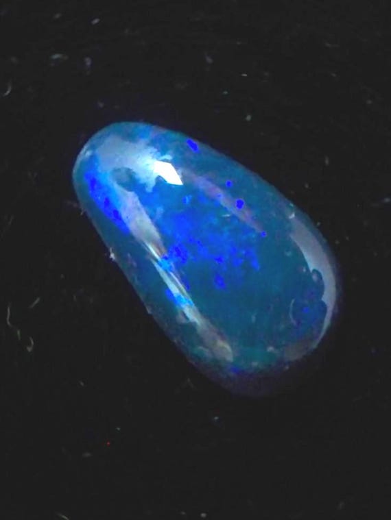 3.25cts Lightning Ridge Blue and Purple on Black Opal Cabochon, October Birthstone, Libra Starstone