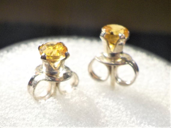 Sparkling 3.0mm Australian Citrine Ear Studs, November Birthstone, Sagittarius Star Stone, Stirling Silver