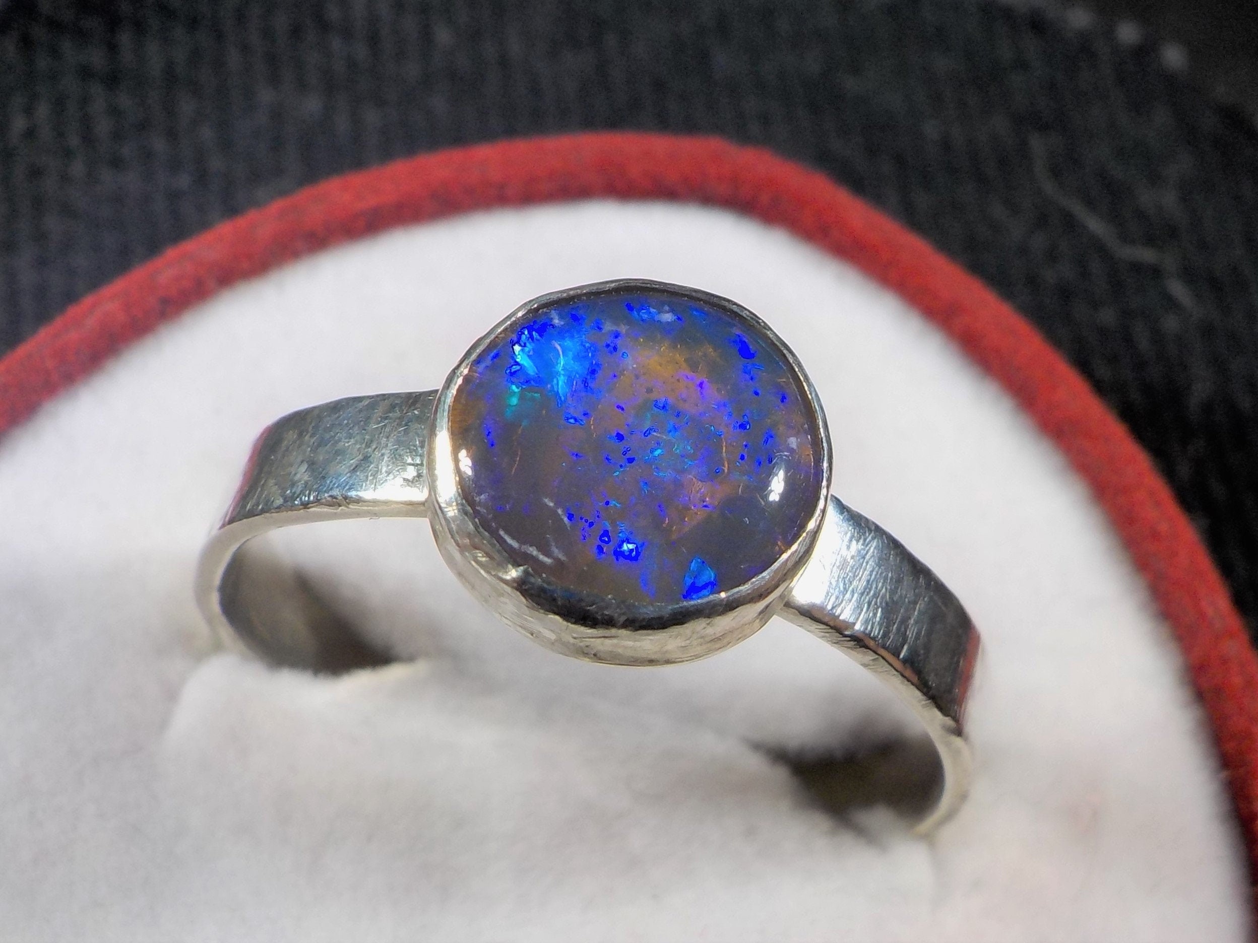 Big Crystal Opal Men's Ring from Lightning Ridge (Size XL or 14