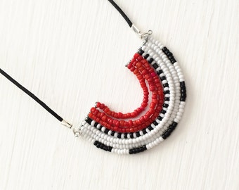 Small Beaded Pendant Necklace in Red, Black and White - Seed Bead Jewelry - Mini Bib Necklace