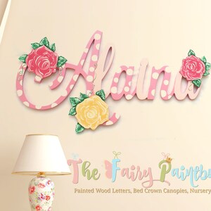 Gingham Rose Kinderzimmer Wandbemalte Buchstaben - Rosa Monogramm Wandbehang - Holz Initialen - Rosa Gemalte Buchstaben - Rosa Baby Name Wanddekoration