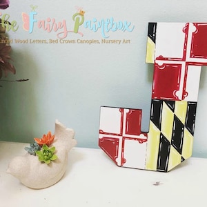 Letras pintadas da bandeira de Maryland, letras do berçário da bandeira de Maryland Tapeçarias de parede da bandeira de Maryland Monograma de Maryland, adereço de foto, adereço de casamento de Maryland
