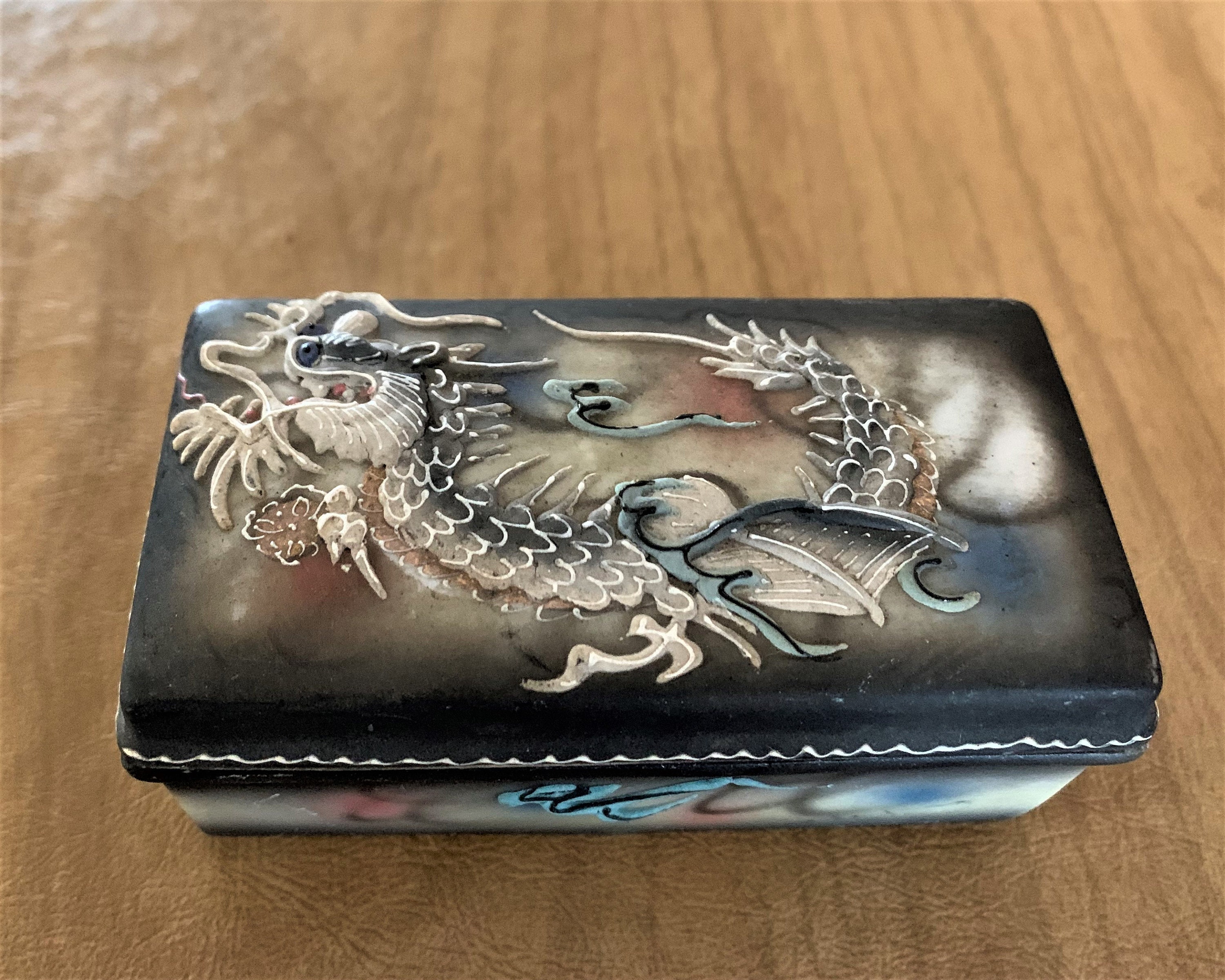 THAI NAKHON 銀製シガレットボックス　ヴィンテージ　タイナコン 希少 THAI NAKHON 銀製シガレットボックス ヴィンテージ タイナコン 希少