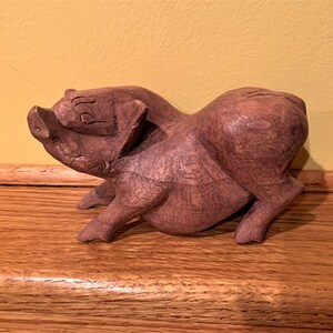 Vintage wood pig - pig figurine - folk art wooden pig decor - hand carved primitive pig
