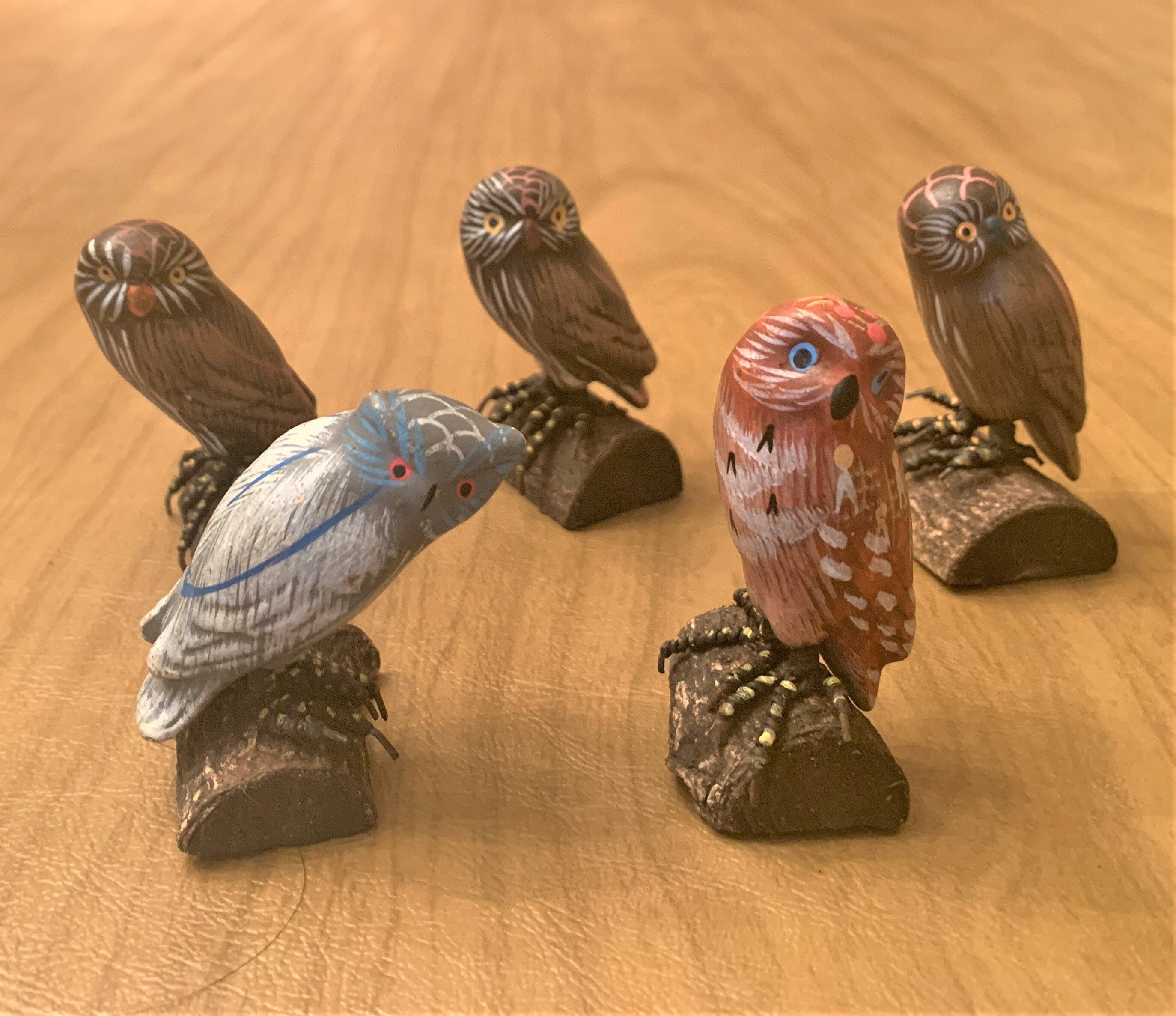 Vintage carved wood owls - SMALL - set of 5 - hand painted - folk art - wooden owls